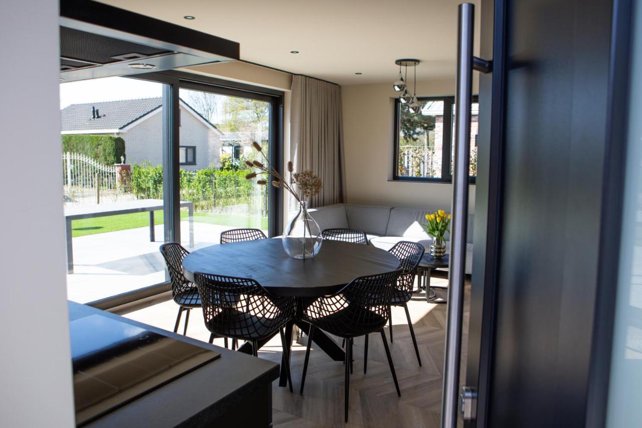 Vakantiehuis Prachtige Op Bij Zee. Baarland